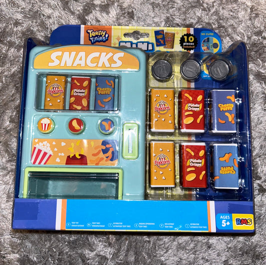 Brand New Teeny Tinies Vending Machine Snacks Set
